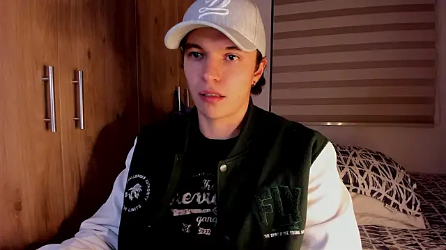 Mastrangelo xxx online show from 02-16-26, 05:06