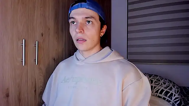 Mastrangelo xxx online show from 02-18-26, 03:37