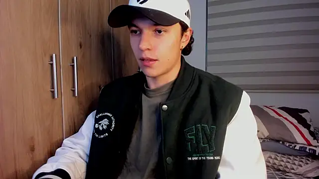 Mastrangelo xxx online show from 12-23-25, 04:12