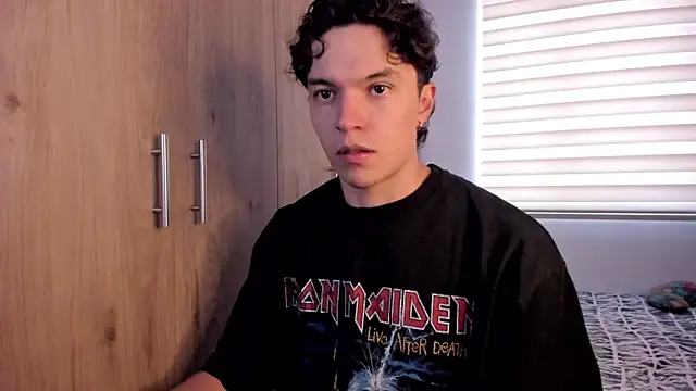 Mastrangelo xxx online show from 11-18-25, 09:07