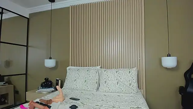 Snapshot of JessyCream chatting on 02-20-26, 02:41 JessyCream online show from 02-20-26, 02:41