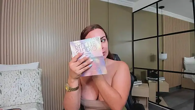 Snapshot of JessyCream chatting on 02-21-26, 05:59 JessyCream online show from 02-21-26, 05:59