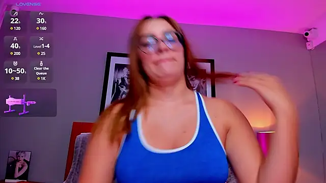 Snapshot of JessyCream chatting on 03-06-25, 10:04 JessyCream online show from 03-06-25, 10:04