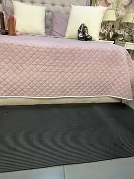 Snapshot of JessyCream chatting on 02-02-26, 11:04 JessyCream online show from 02-02-26, 11:04