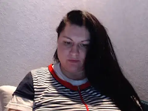 KiraSwee online show from 10-09-25, 05:35