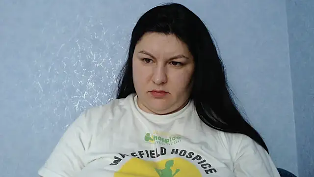 KiraSwee online show from 12-17-25, 07:35