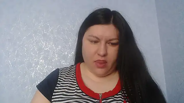 KiraSwee online show from 01-12-26, 07:37