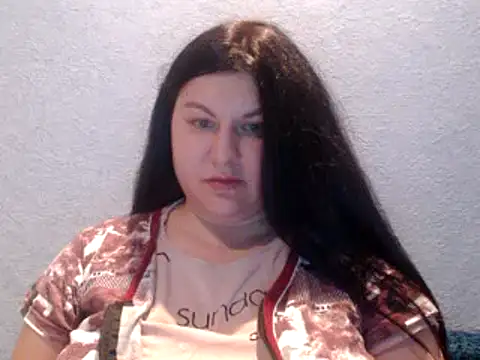 KiraSwee online show from 01-11-25, 07:49