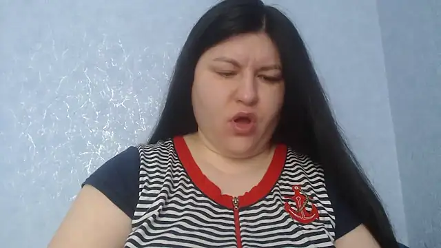 KiraSwee online show from 01-15-26, 07:23