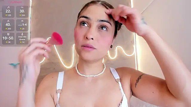 Snapshot of Demy_Ruiz chatting on 09-25-25, 02:39 Demy Ruiz online show from 09-25-25, 02:39