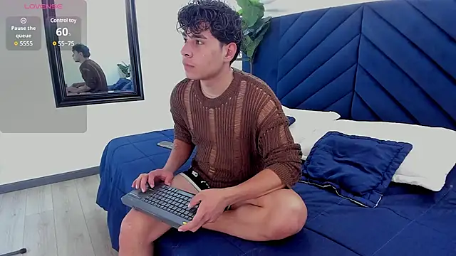 Snapshot of Gabriell_ramirez chatting on 02-28-25, 03:48 Gabriell ramirez online show from 02-28-25, 03:48