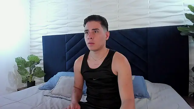 Snapshot of Gabriell_ramirez chatting on 03-18-25, 03:56 Gabriell ramirez online show from 03-18-25, 03:56