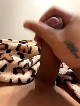 yeiyei oficial online show from 11-17-25, 03:43