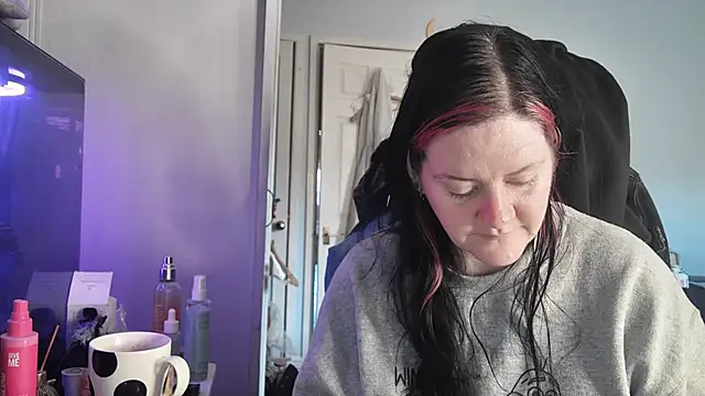 AureliaXOX online show from 12-02-25, 12:40