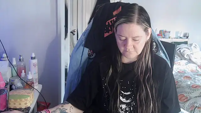 Snapshot of AureliaXOX chatting on 10-02-25, 09:34 AureliaXOX online show from 10-02-25, 09:34