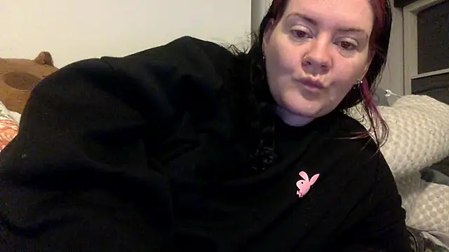 AureliaXOX online show from 11-05-25, 09:12