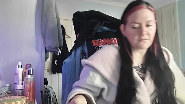 AureliaXOX online show from 11-03-25, 09:46