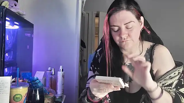 AureliaXOX online show from 01-17-26, 10:08