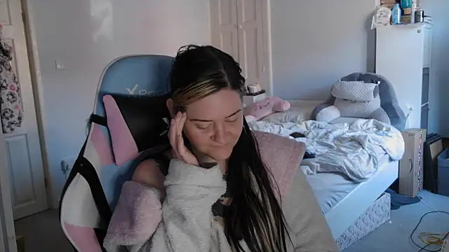 Snapshot of AureliaXOX chatting on 03-06-25, 09:58 AureliaXOX online show from 03-06-25, 09:58