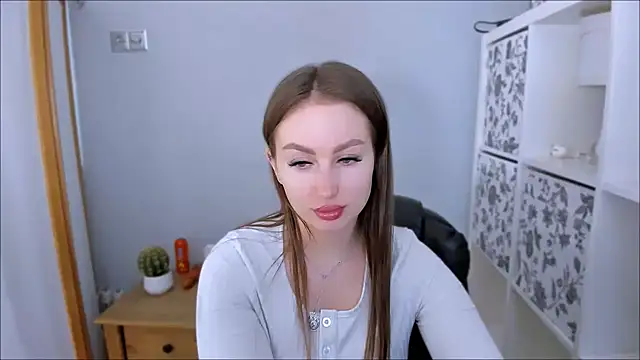 Snapshot of DonnaCam chatting on 01-15-26, 05:05 DonnaCam online show from 01-15-26, 05:05