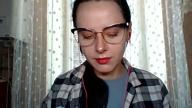 LuminousLady online show from 09-11-25, 07:30