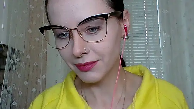 LuminousLady online show from 10-07-25, 01:12