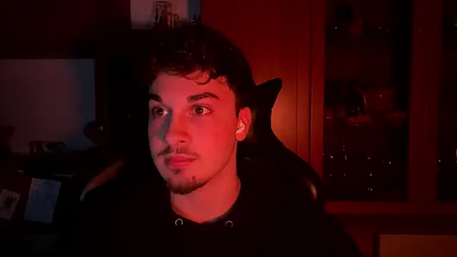 NaplesGuy04 online show from 02-18-25, 10:58