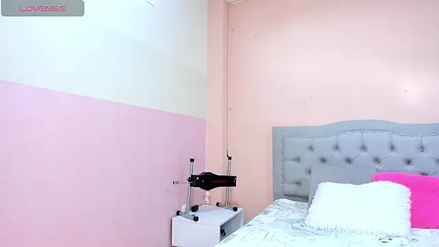 littletammy4u  online show from 11-05-25, 12:08