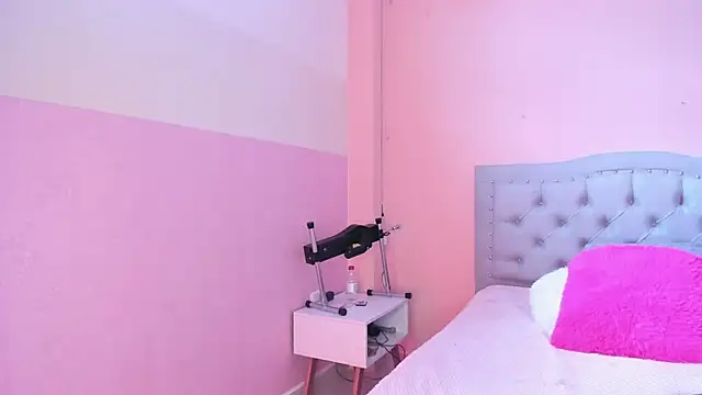 littletammy4u  online show from 11-12-25, 12:53