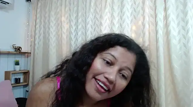 VictoraDelReal online show from 02-04-25, 12:19