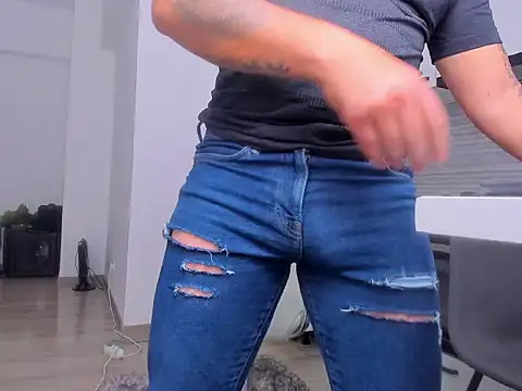 ZackMasterss online show from 04-08-26, 08:10