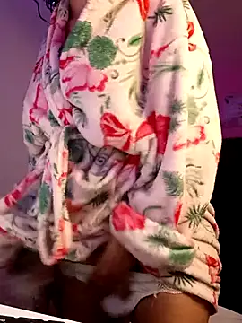 SallyWhitee online show from 01-07-26, 04:39