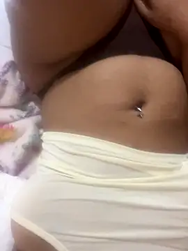 tunenarica22 online show from 12-15-25, 03:01