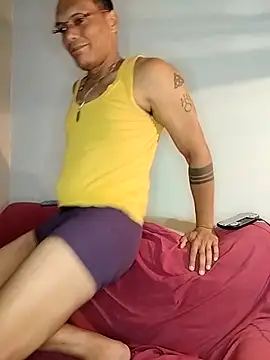 Snapshot of XhaseFoX chatting on 03-22-25, 01:54 XhaseFoX online show from 03-22-25, 01:54