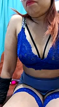 Snapshot of sharonlopez9611 chatting on 02-27-25, 04:24 sharonlopez9611 online show from 02-27-25, 04:24