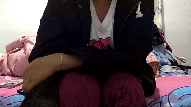 sharonlopez9611 online show from 11-06-25, 03:21