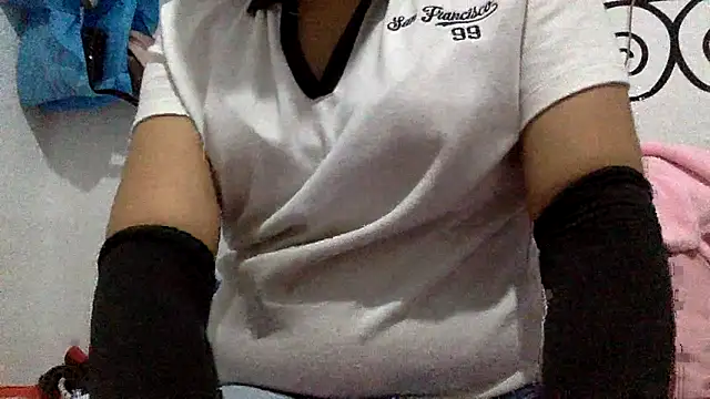 sharonlopez9611 online show from 04-04-26, 05:58