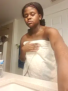 CocoaDoll22 online show from 11-26-25, 10:43