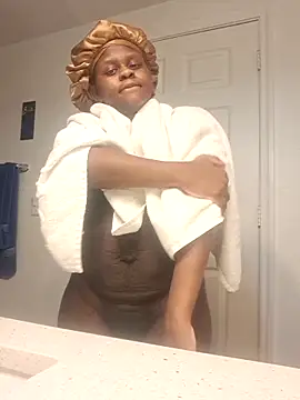 CocoaDoll22 online show from 10-17-25, 03:54