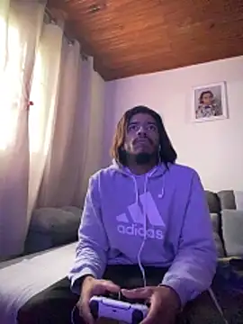Mineirinho043 online show from 05-17-26, 07:14