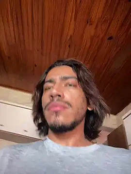 Mineirinho043 online show from 03-22-26, 11:56