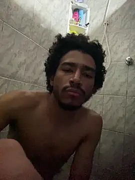 Snapshot of Mineirinho043 chatting on 10-12-25, 04:47 Mineirinho043 online show from 10-12-25, 04:47