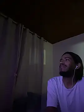 Mineirinho043 online show from 02-22-26, 02:03