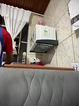 Mineirinho043 online show from 02-10-26, 01:15