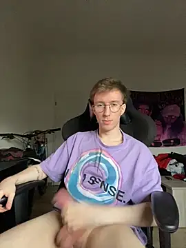 ItsMeLumisch online show from 10-23-25, 02:05