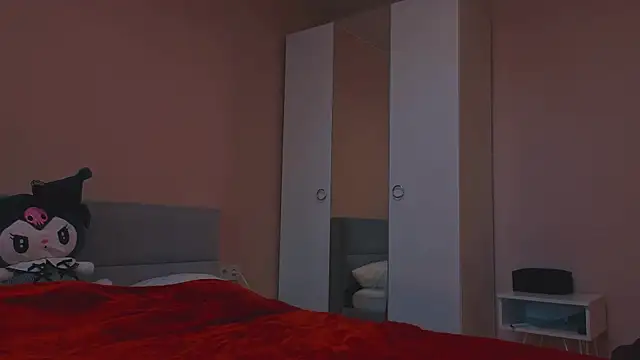 Mia Luw online show from 10-01-25, 08:41