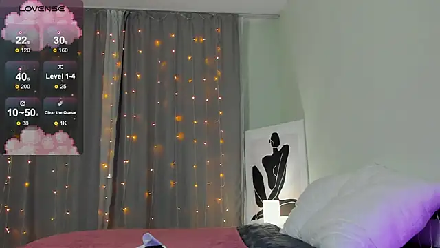 Mia Luw online show from 03-10-25, 10:13