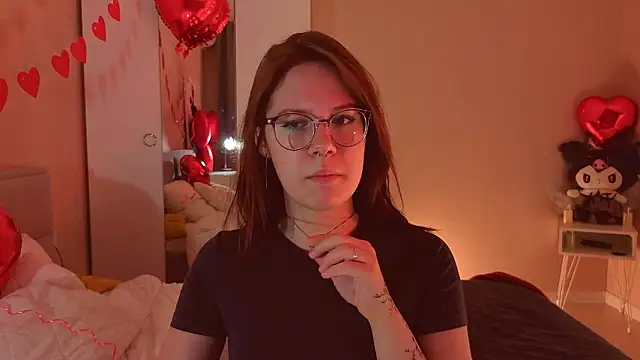 Mia Luw online show from 02-09-26, 12:03