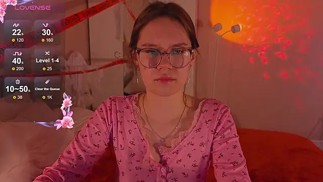 Mia Luw online show from 11-02-25, 03:55