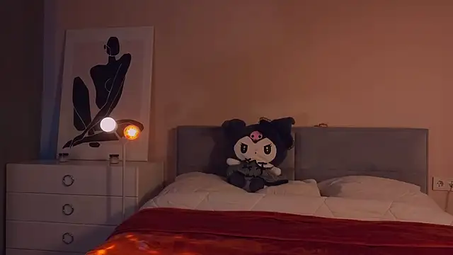 Mia Luw online show from 09-18-25, 06:49